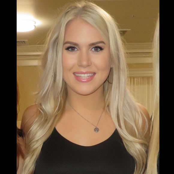 Meet your Posher, Sophie - Picture 1 of 1